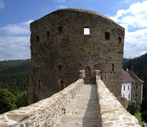 Замок Велхартице